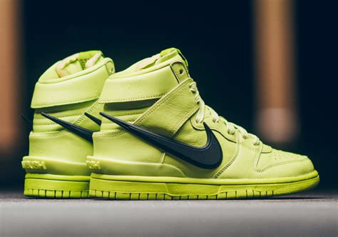 nike dunk ambush green